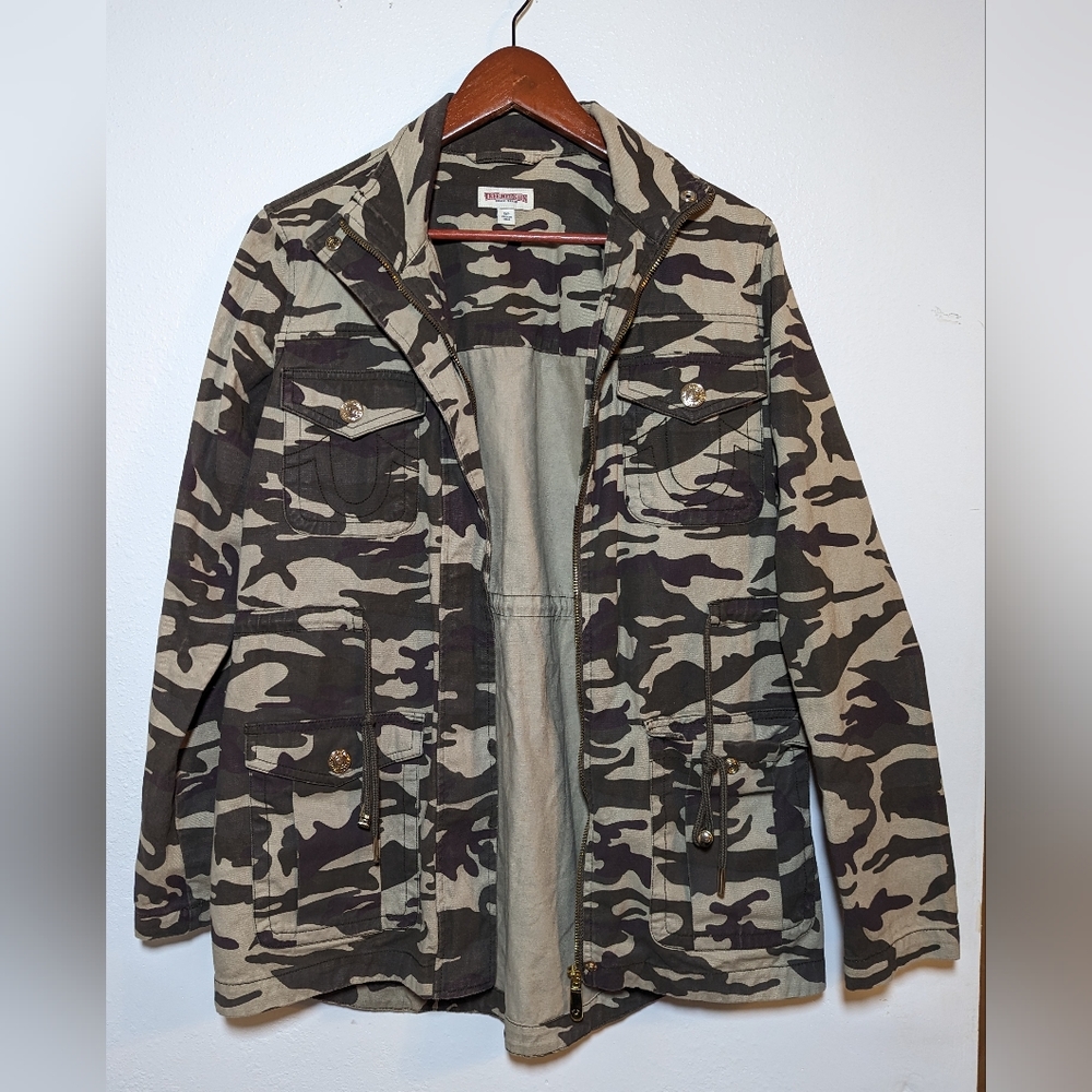 True Religion Women's Jacket, Camo pattern, Size SMALL